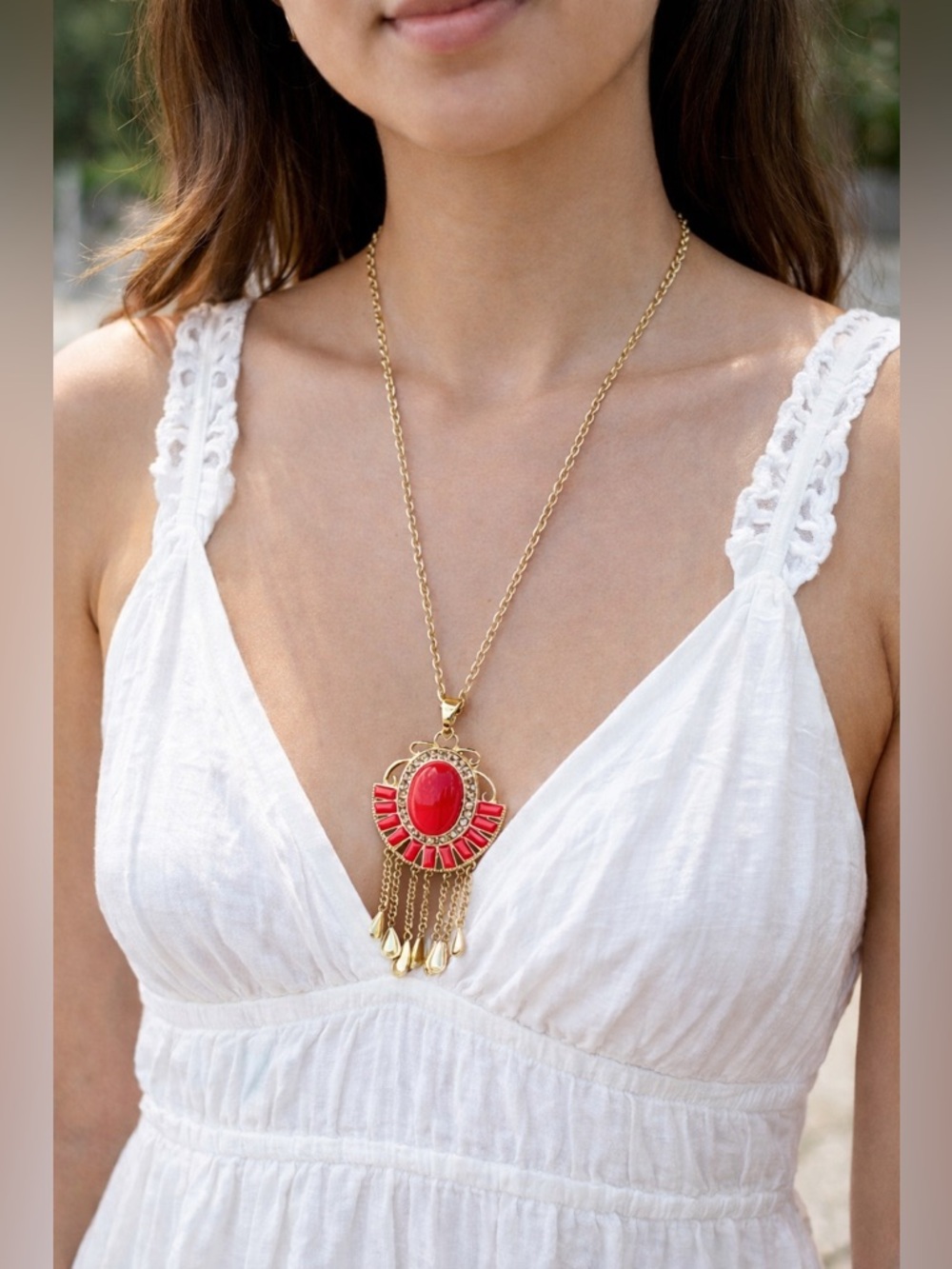 🌺🔥Bold Red and Gold Statement Necklace